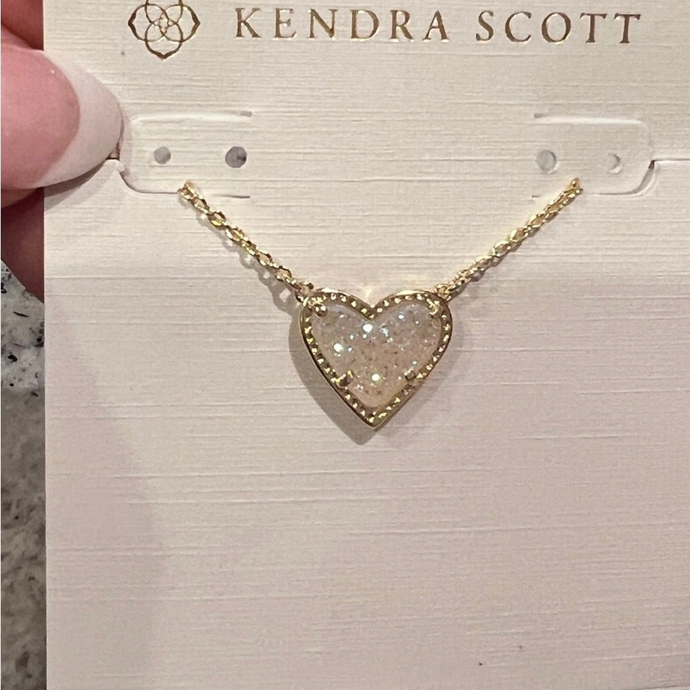 🎀Kendra Scott Ari Heart In Iridescent Drusy Gold Pendant Necklace dress